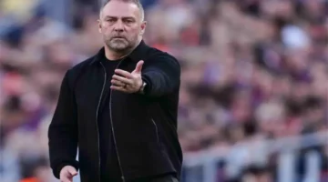 تحذير مثير من فليك عقب تفوق برشلونة برباعية قبل مواجهة أتلتيكو مدريد المرتقبة